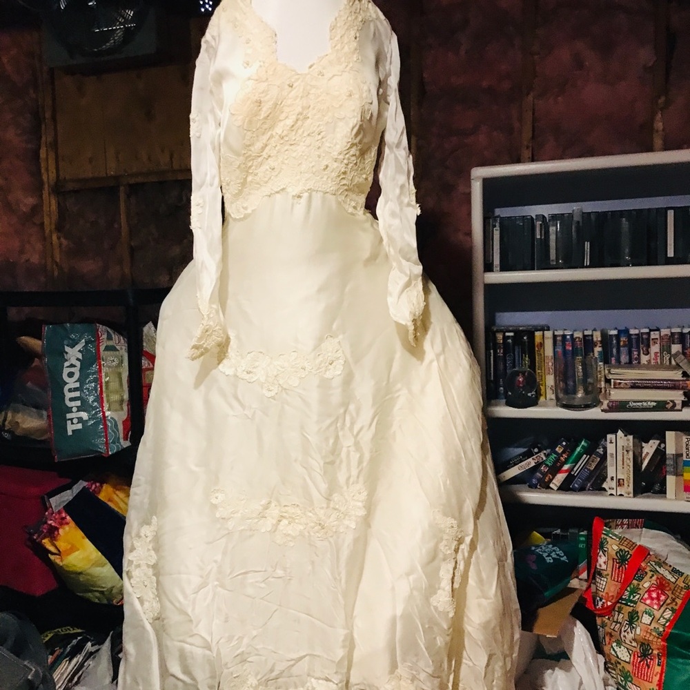 Vintage wedding gown
